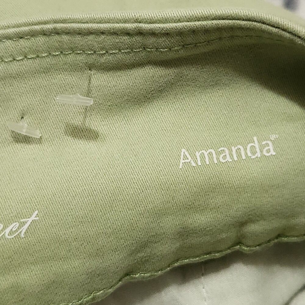 Gloria Vanderbilt Capri Size 12 Green Stretch With Pockets. New - Picture 12 of 16